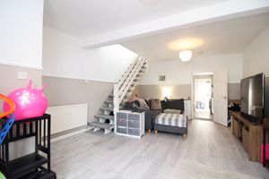 Lounge/Diner- click for photo gallery